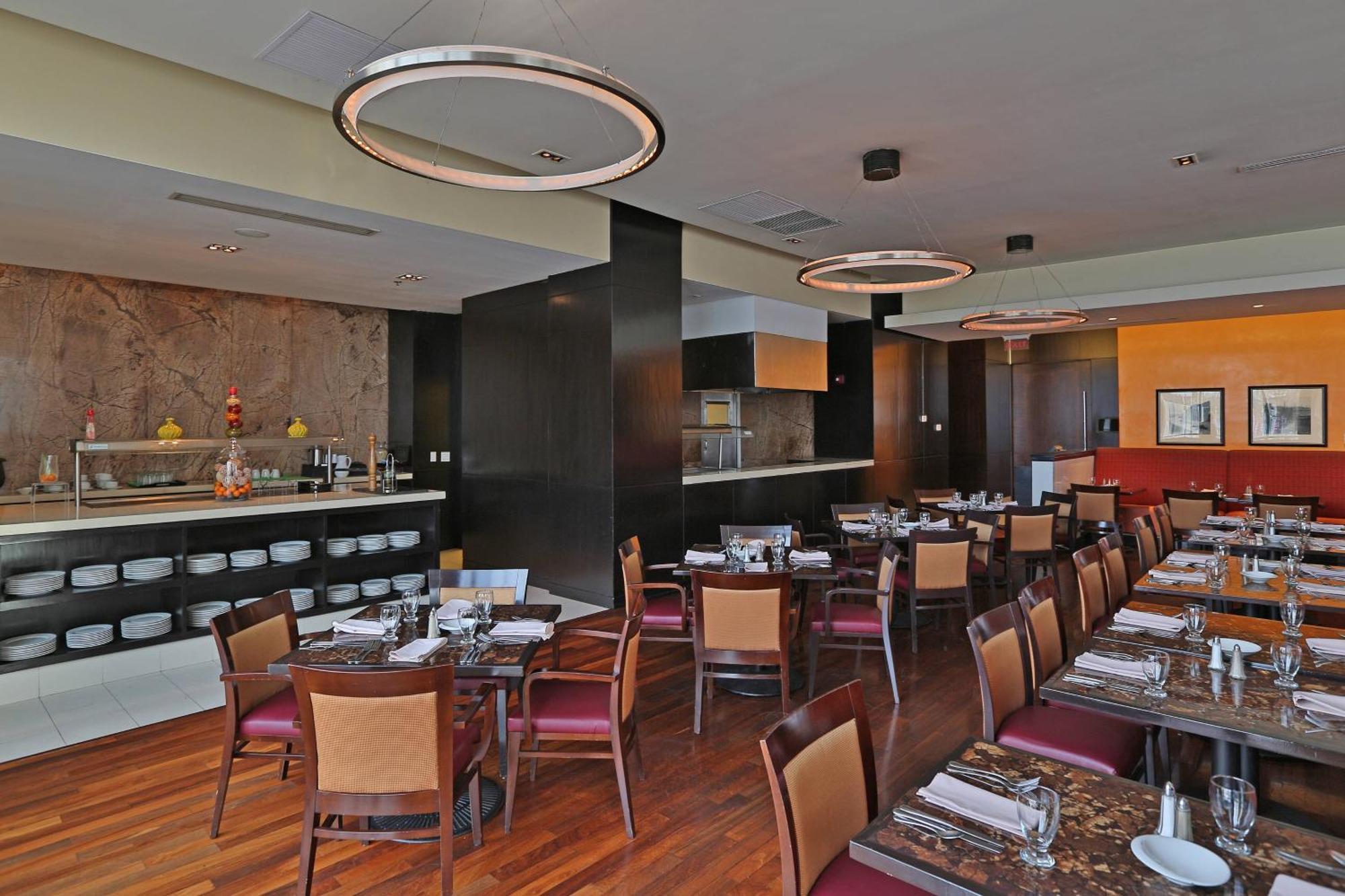 Courtyard By Marriott Multiplaza Mall Hotel Panama City