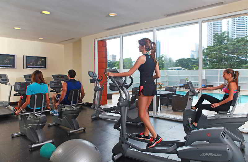 Hotel Courtyard By Marriott Multiplaza Mall