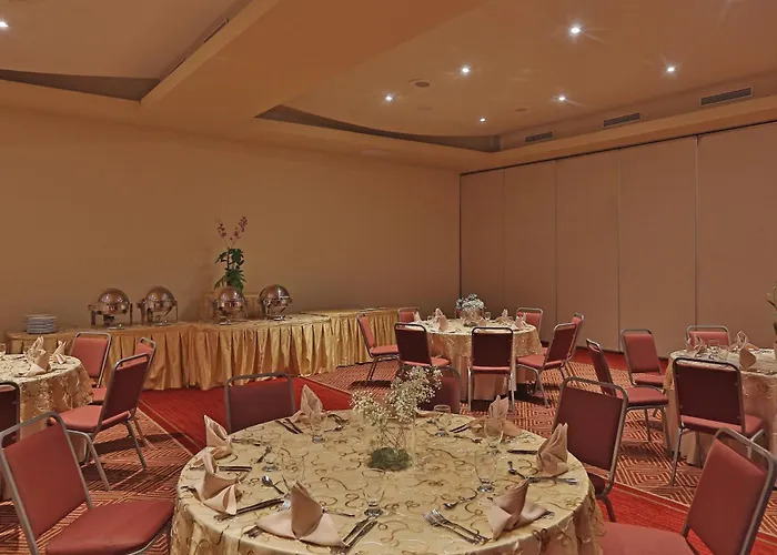 Courtyard By Marriott Panama Multiplaza Mall