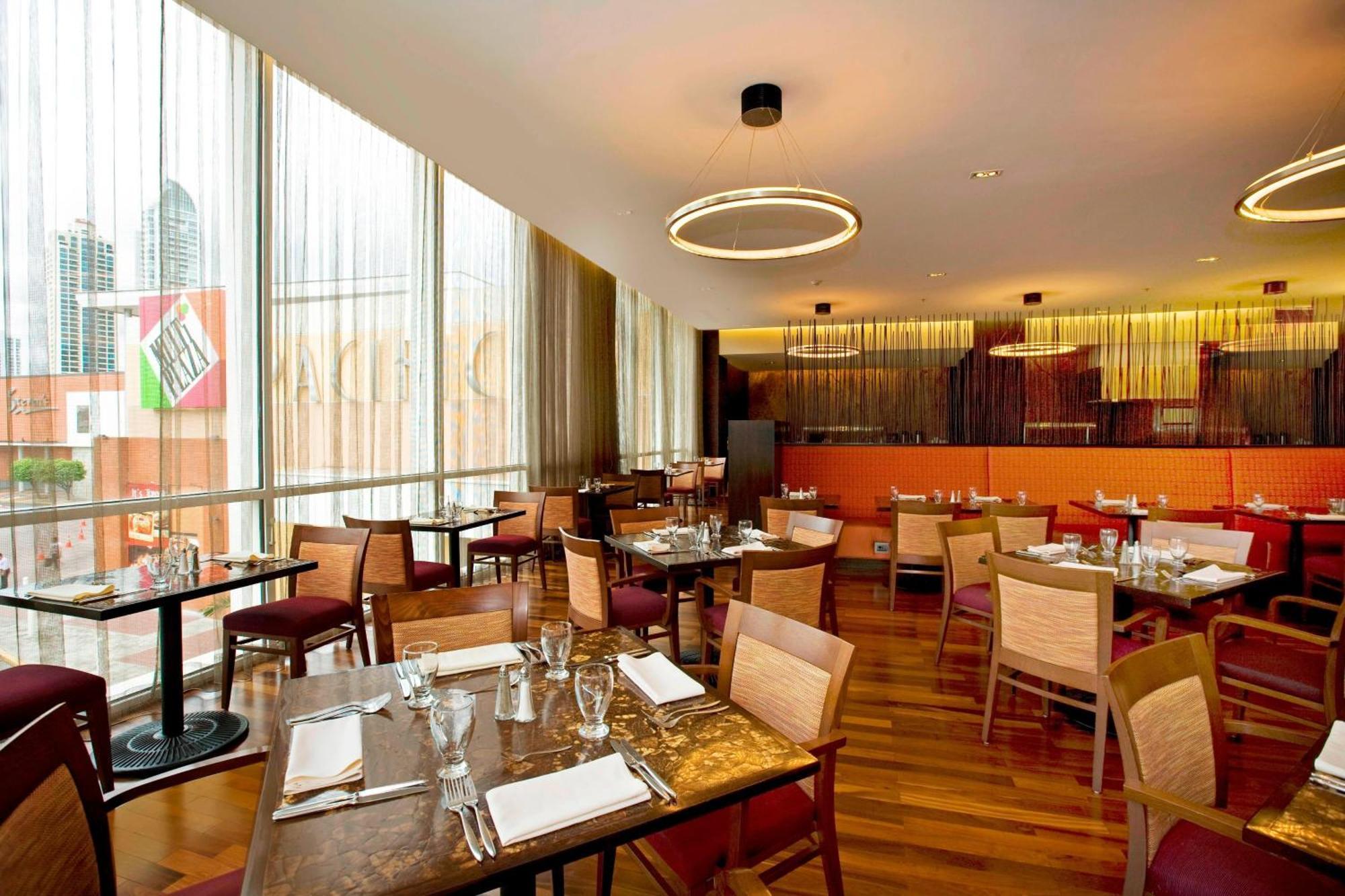 Courtyard By Marriott Multiplaza Mall Hotel Cidade do Panamá