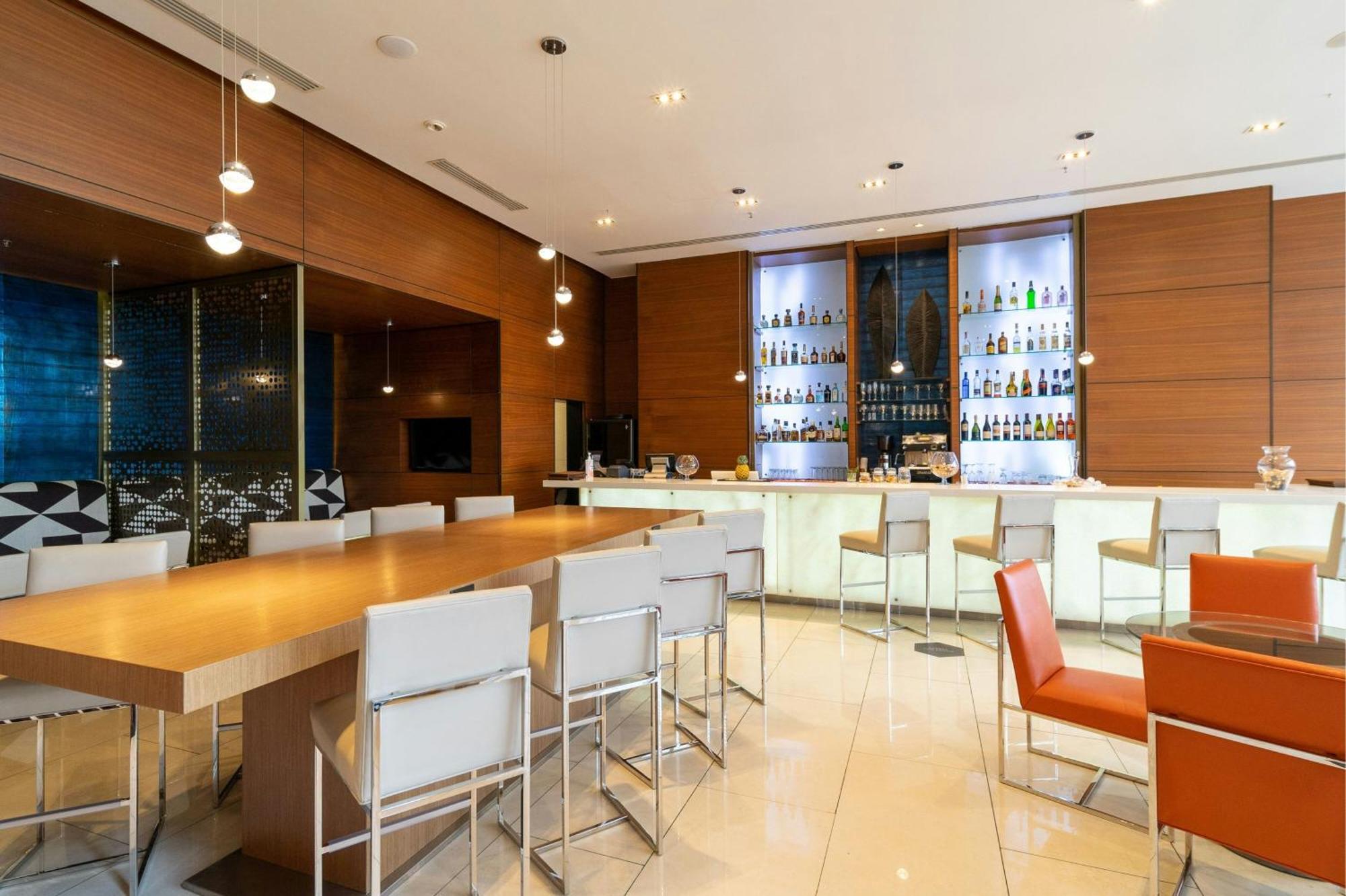 Hotel Courtyard By Marriott Multiplaza Mall