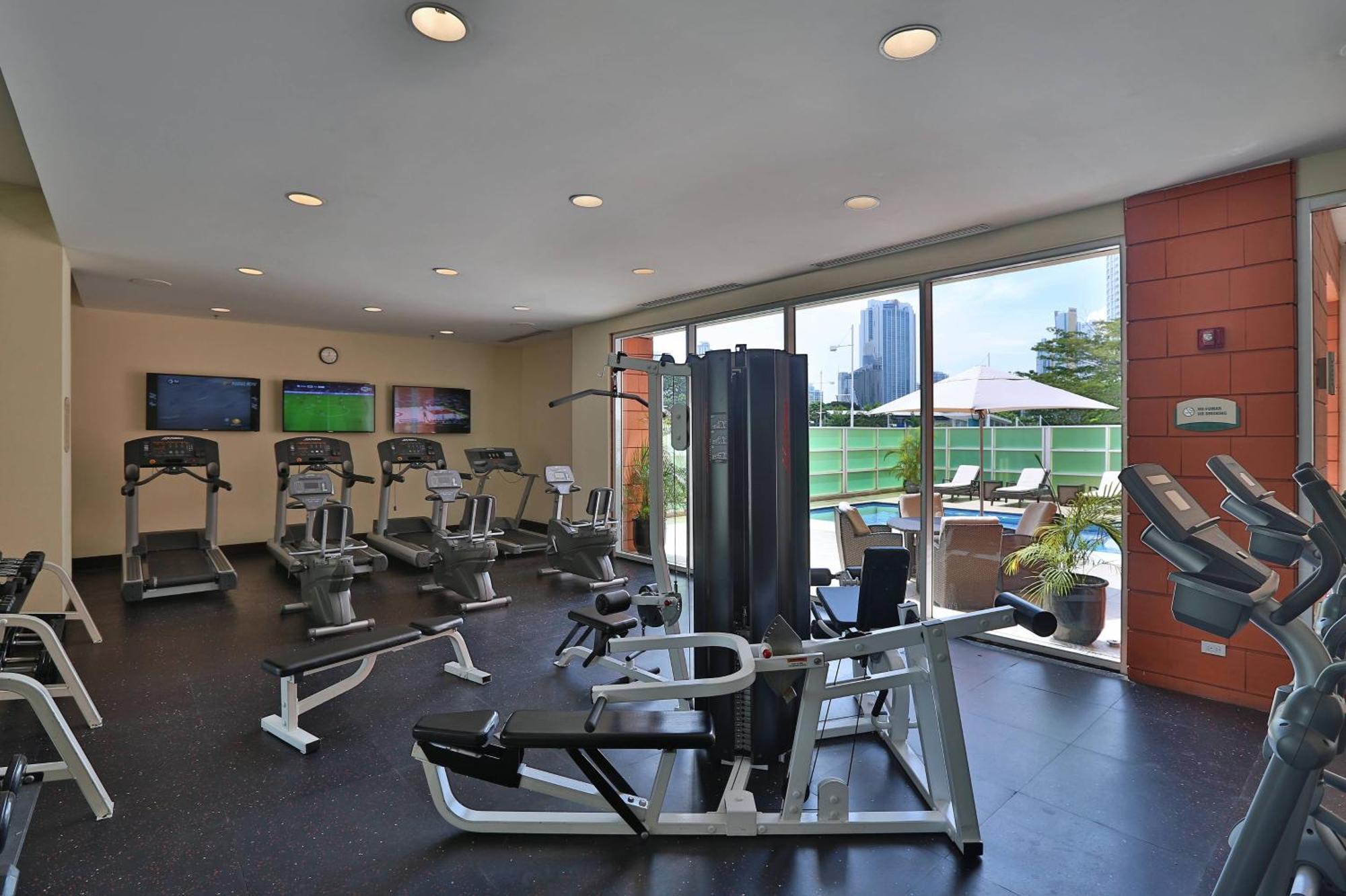 Courtyard By Marriott Multiplaza Mall