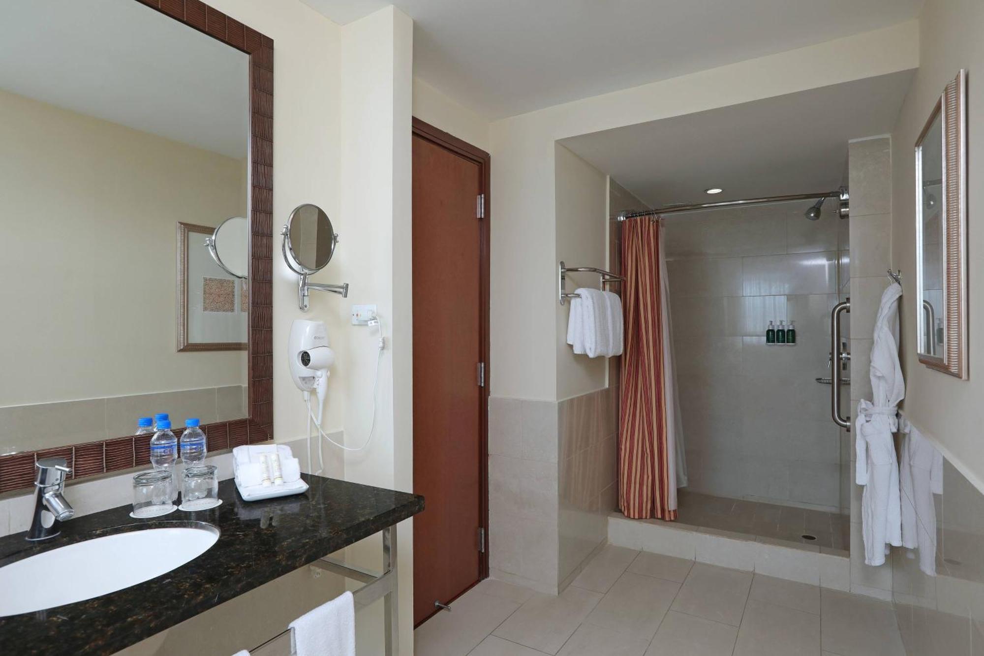 Courtyard By Marriott Multiplaza Mall 4* Cidade do Panamá