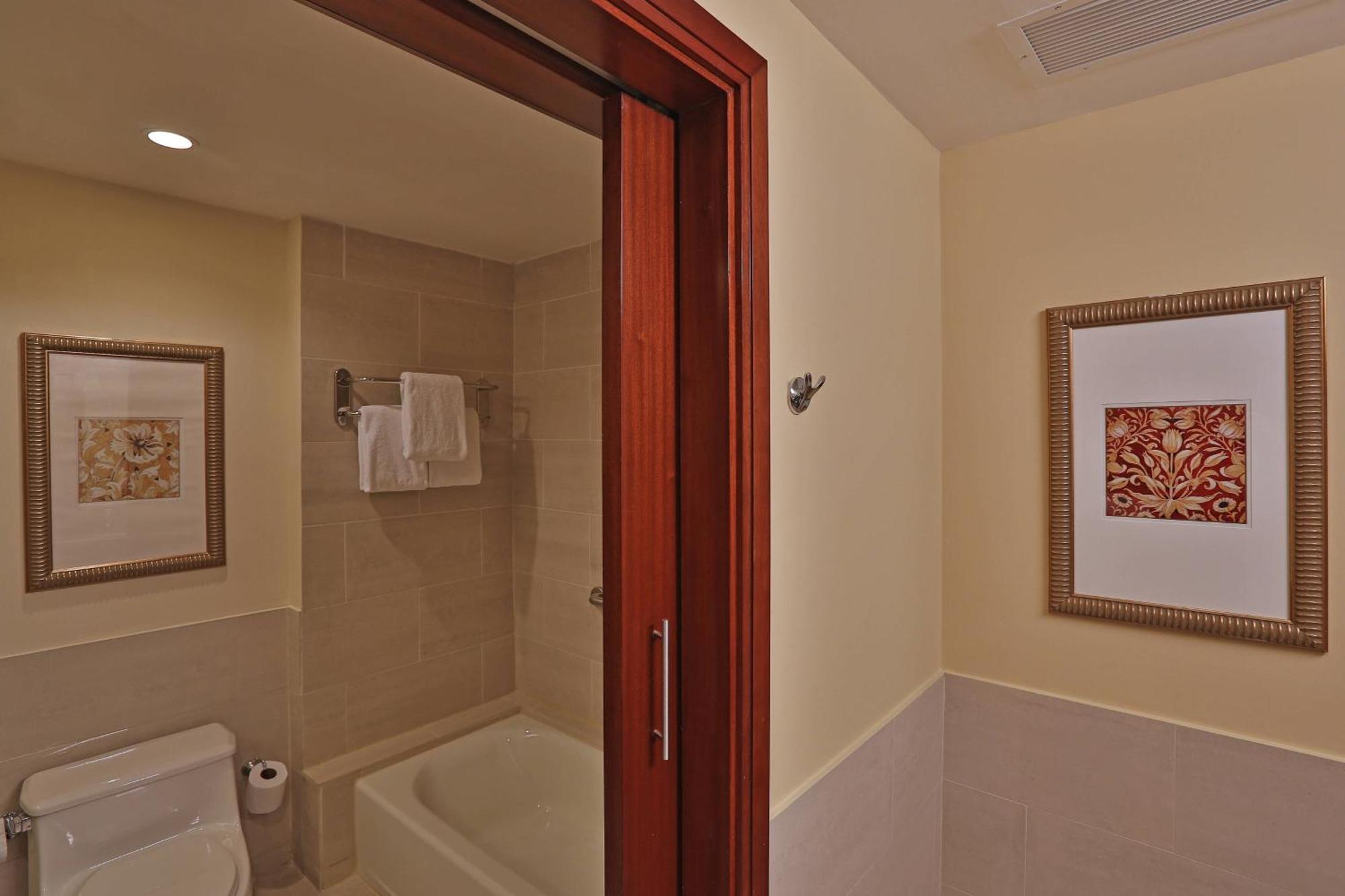Courtyard By Marriott Multiplaza Mall 4* Cidade do Panamá