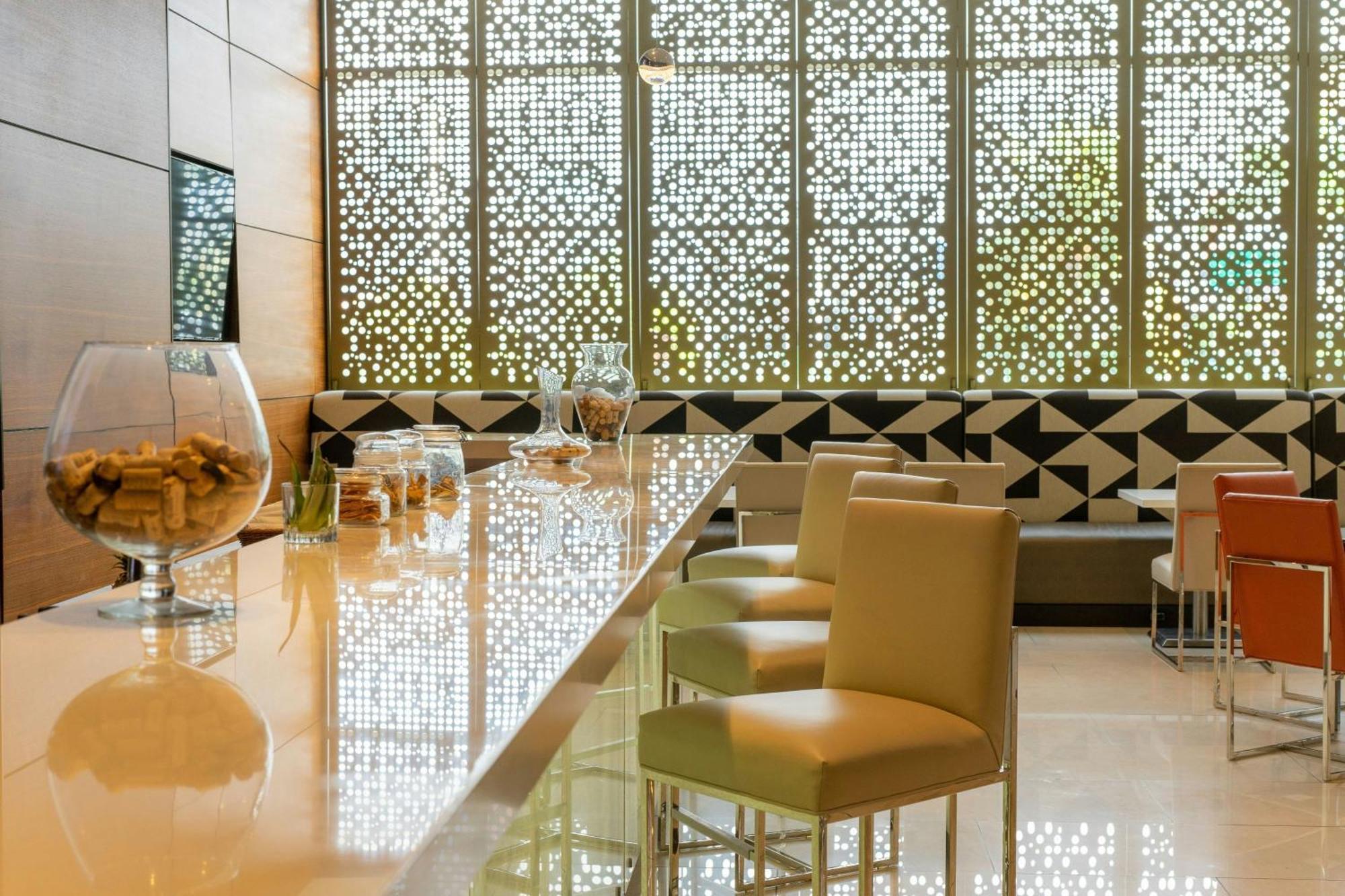 Courtyard By Marriott Multiplaza Mall