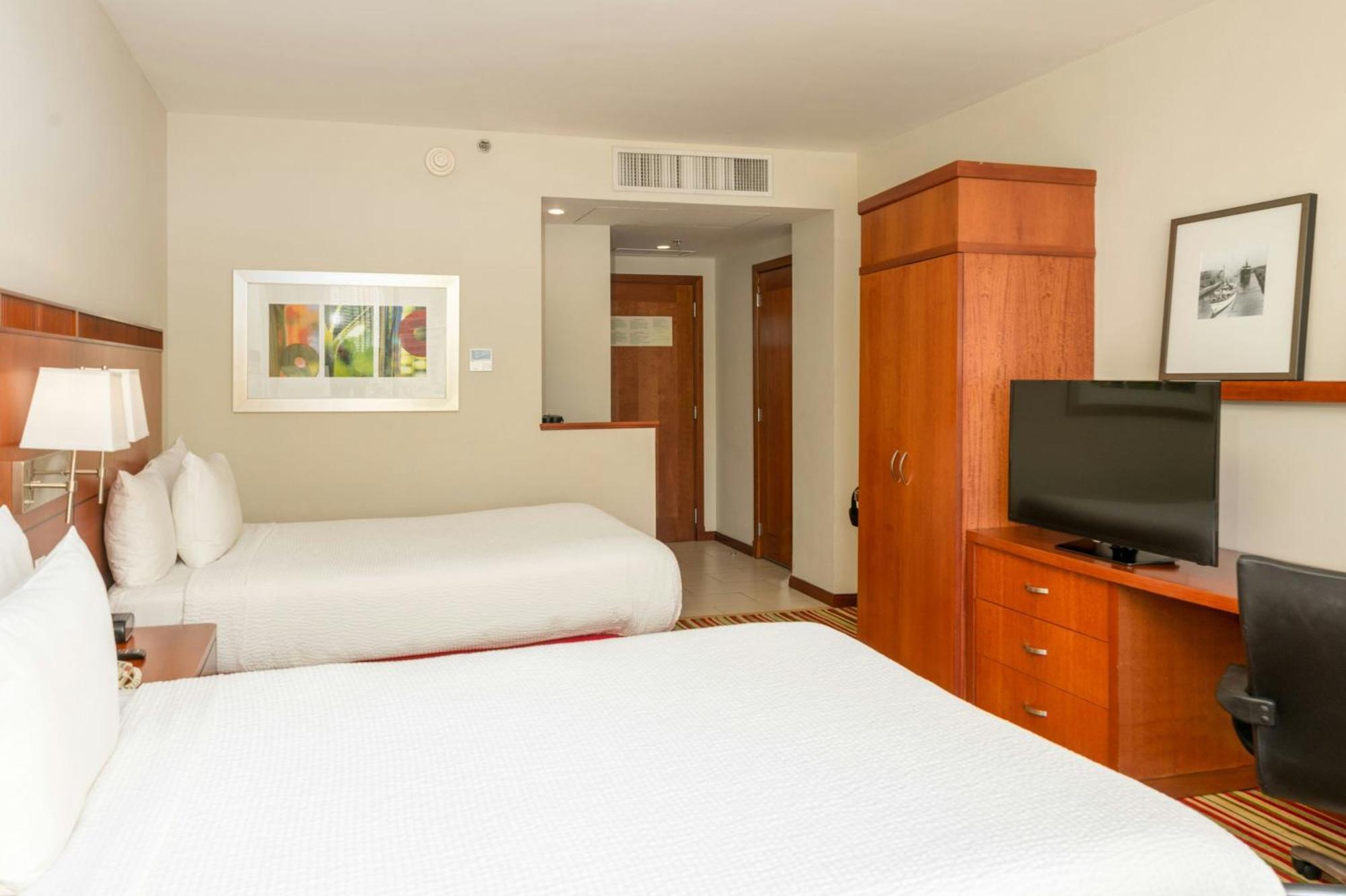 Courtyard By Marriott Multiplaza Mall Cidade do Panamá