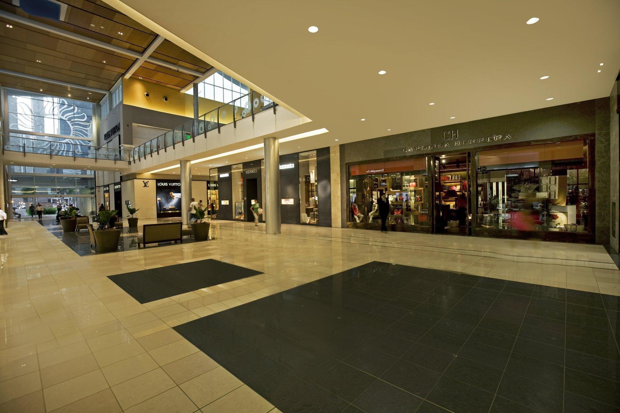 Hotel Courtyard By Marriott Multiplaza Mall