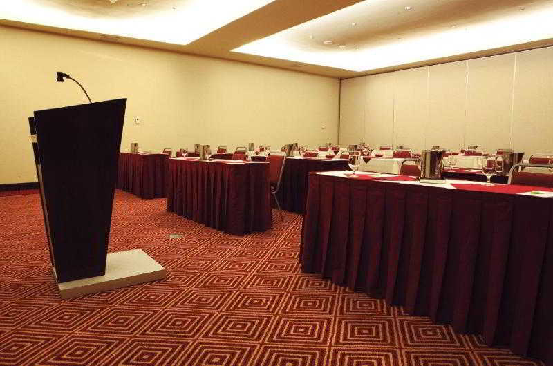 Courtyard By Marriott Multiplaza Mall 4* Cidade do Panamá