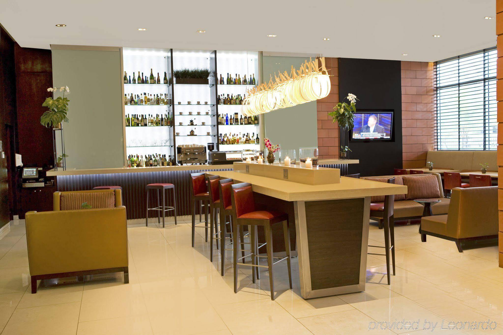 Hotel Courtyard By Marriott Multiplaza Mall 4*